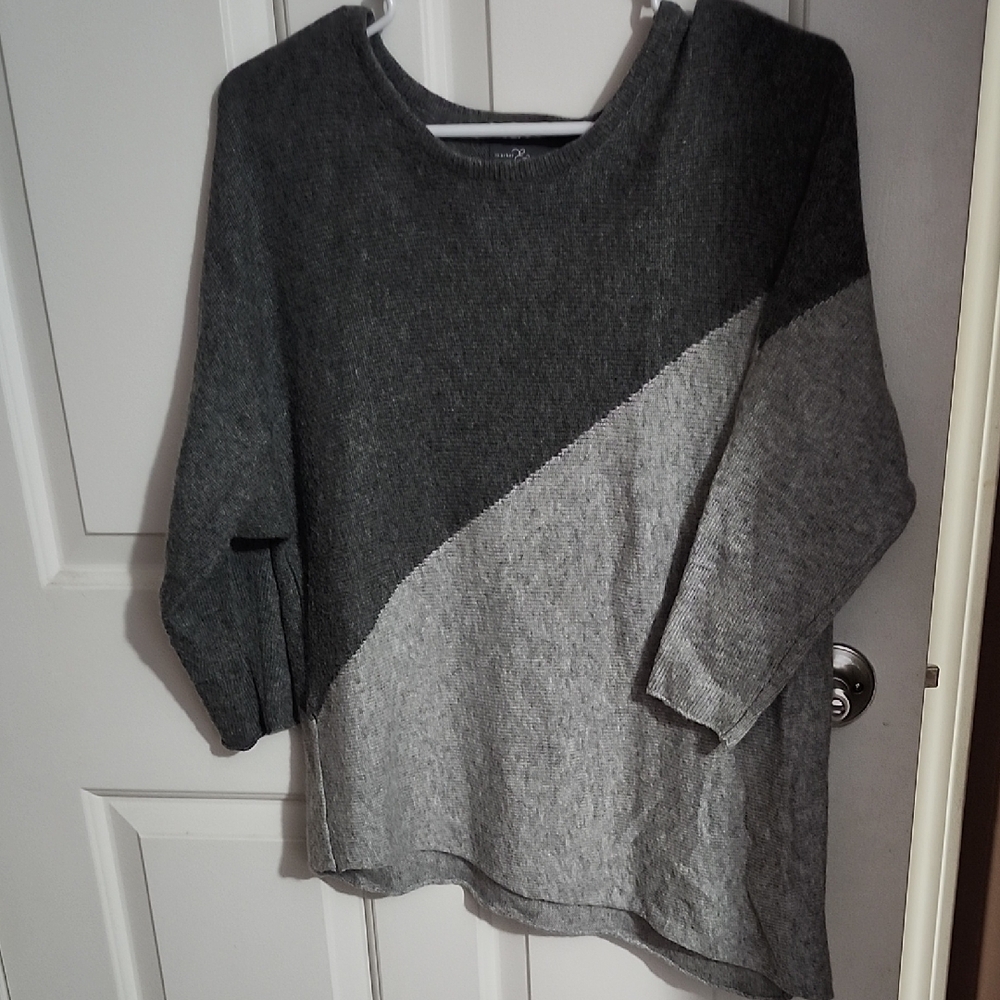 Chic Market & Spruce Asymetrical Gray Colorblock Sweater